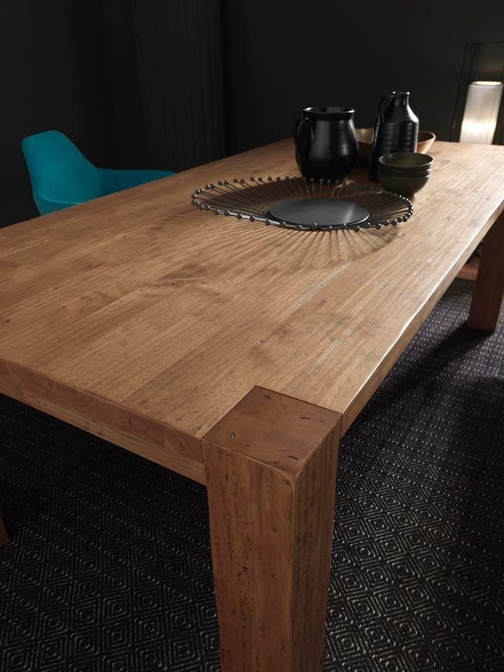 tavolo in puro legno massello 